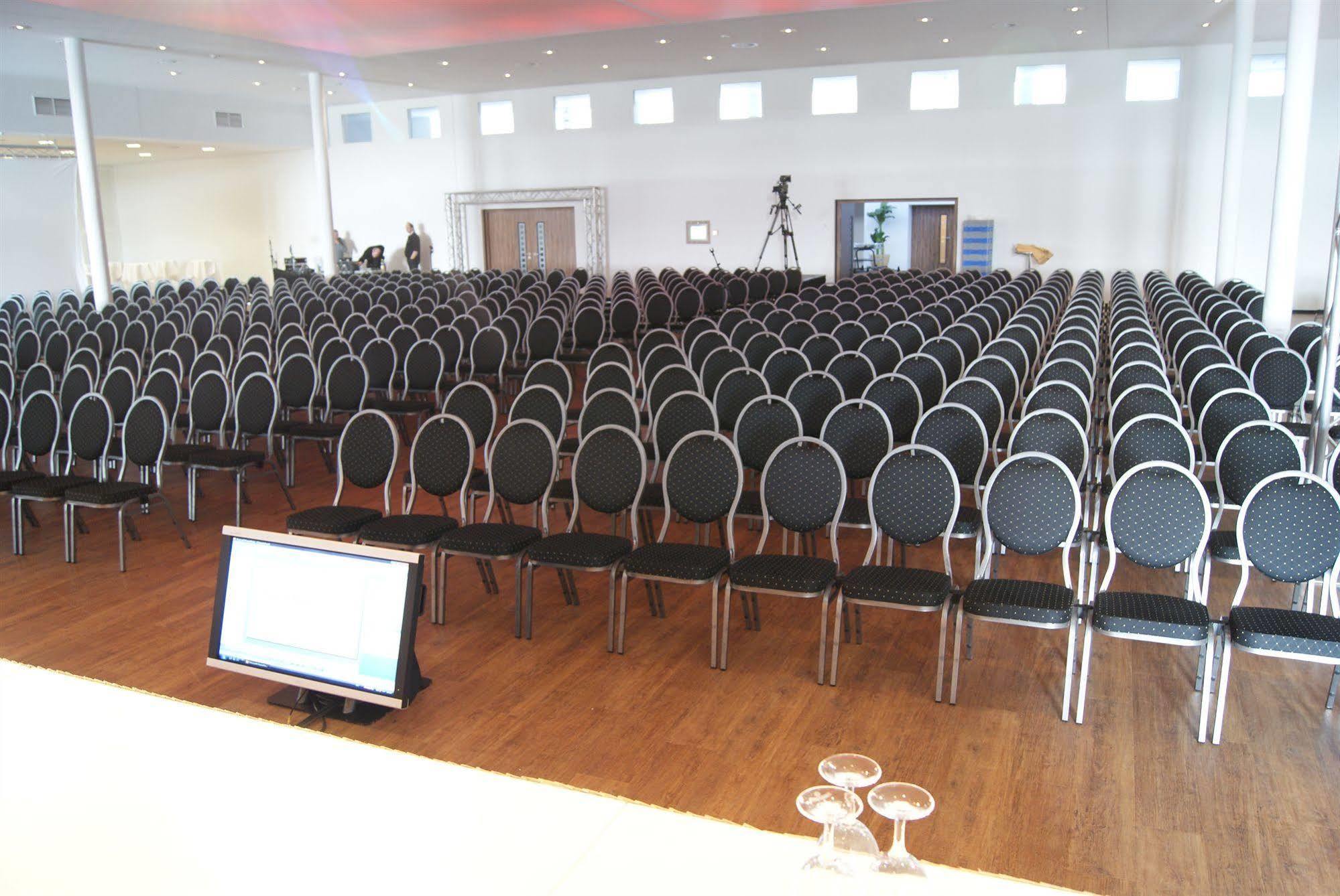 Designhotel + Congresscentrum Wienecke Xi. Ганновер Экстерьер фото