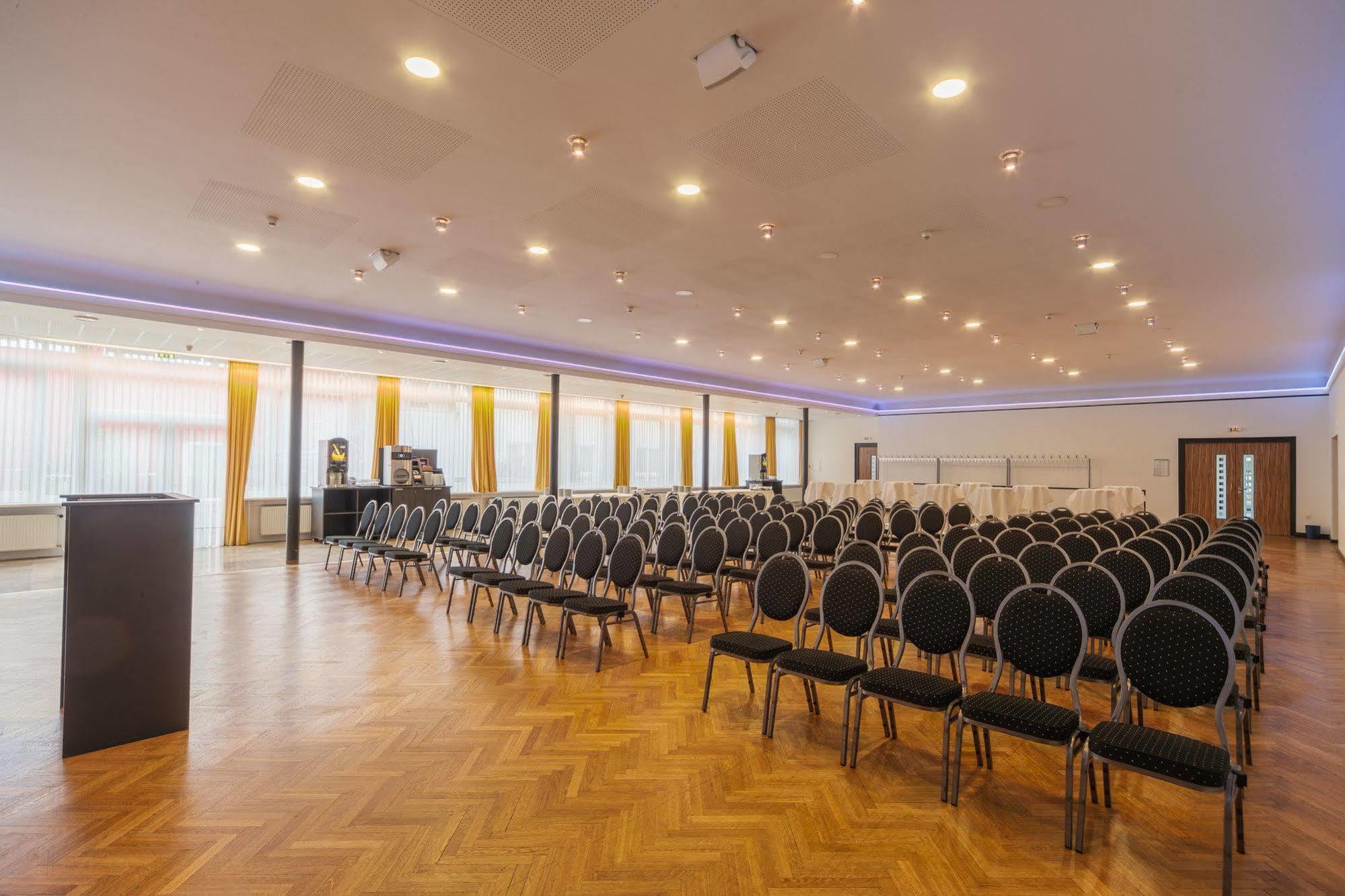 Designhotel + Congresscentrum Wienecke Xi. Ганновер Экстерьер фото
